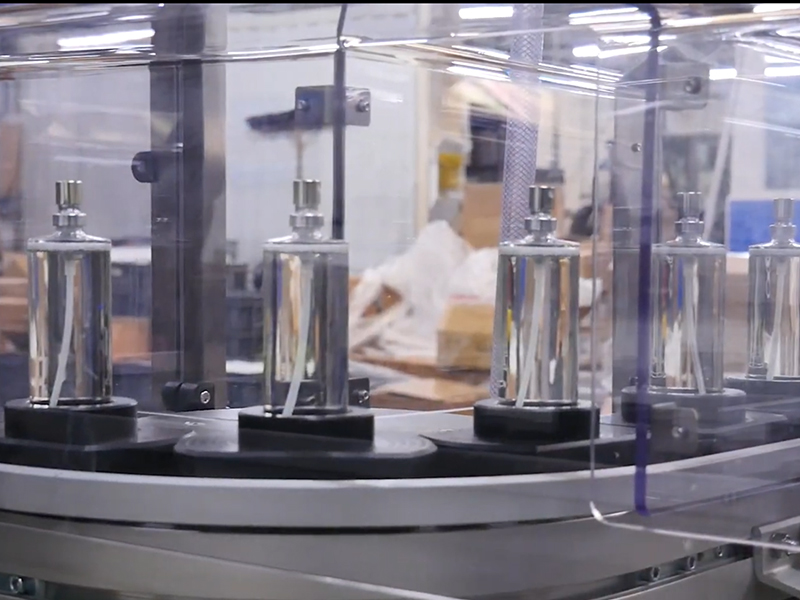 液体定量灌装机：高效精准的灌装利器